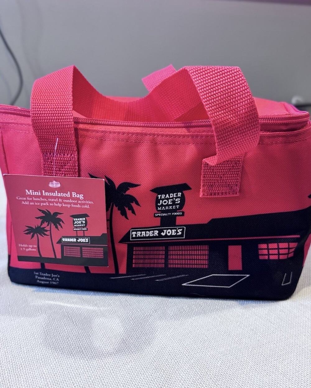 Trader Joe's Limited-Edition Red Mini Insulated Tote Bag Lunch/travel 1.5 Gal